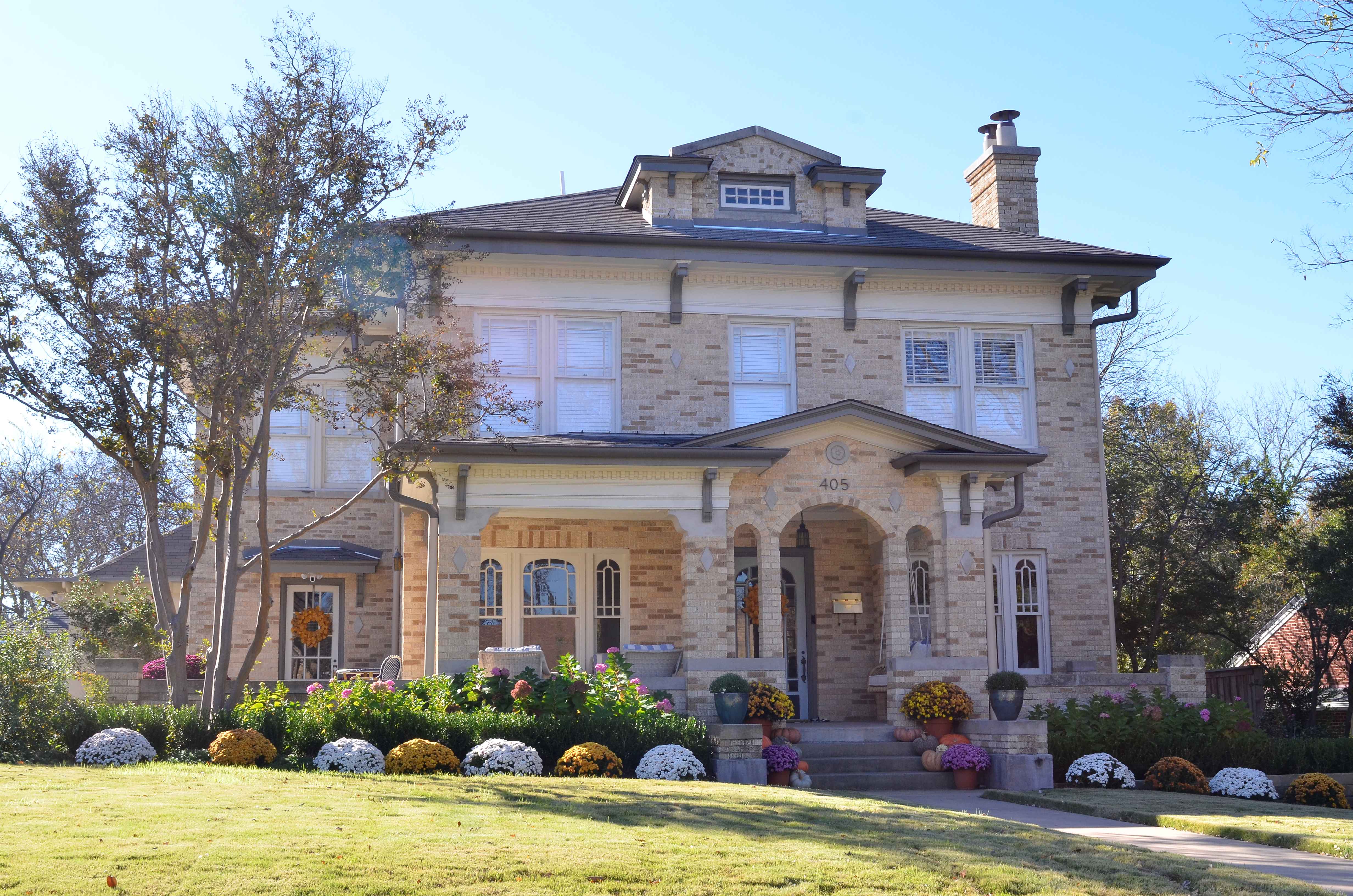 Historic Home: 405 W Louisiana