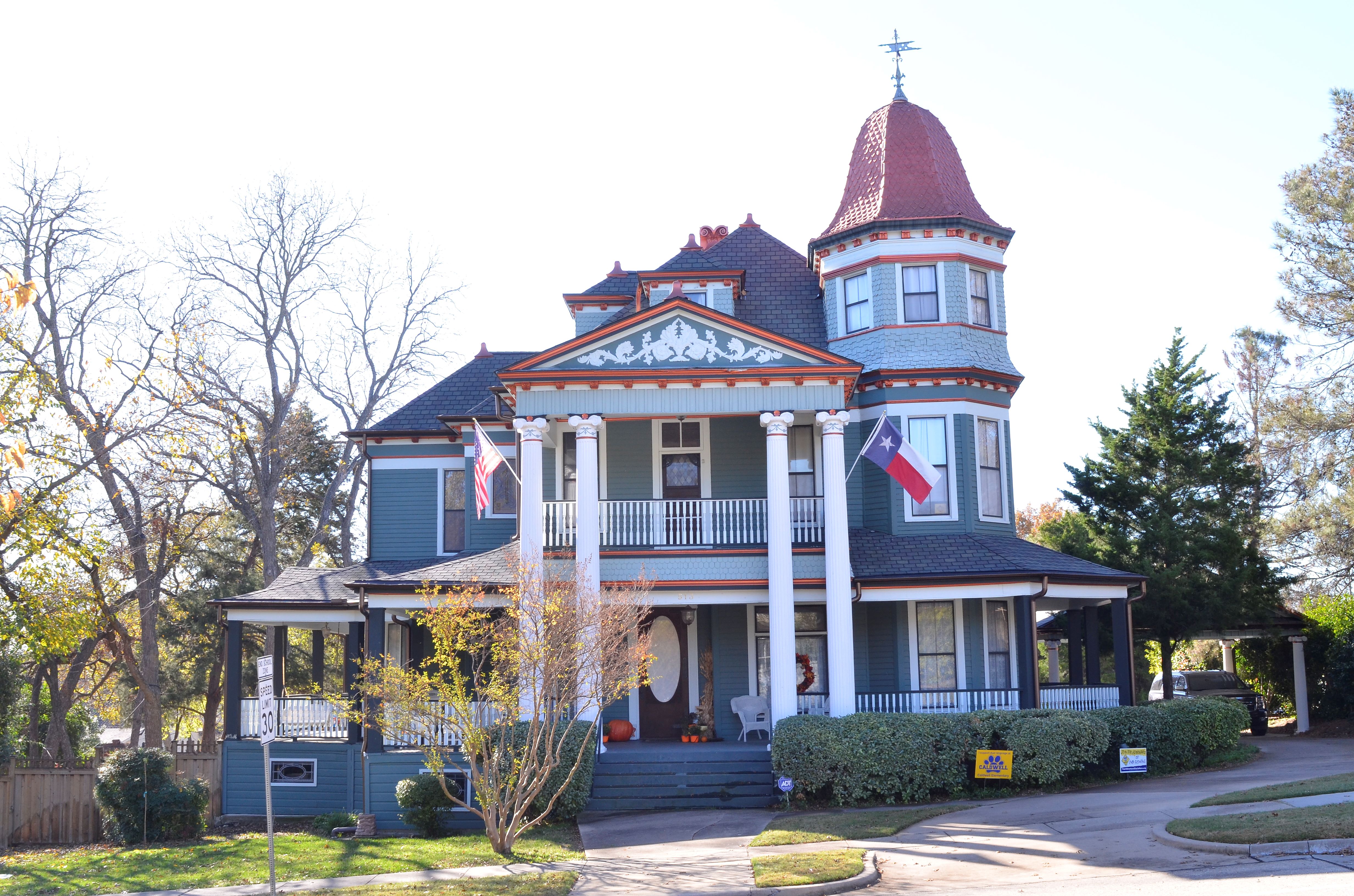 Historic Home: 513 W Louisiana