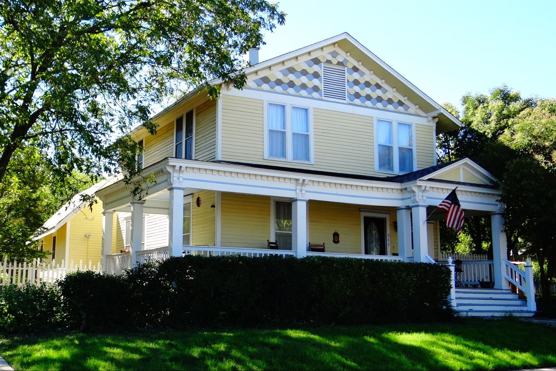 Historic Home: 517 W Heard